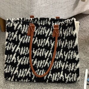 Yitty Black and White Patterned Tote Bag